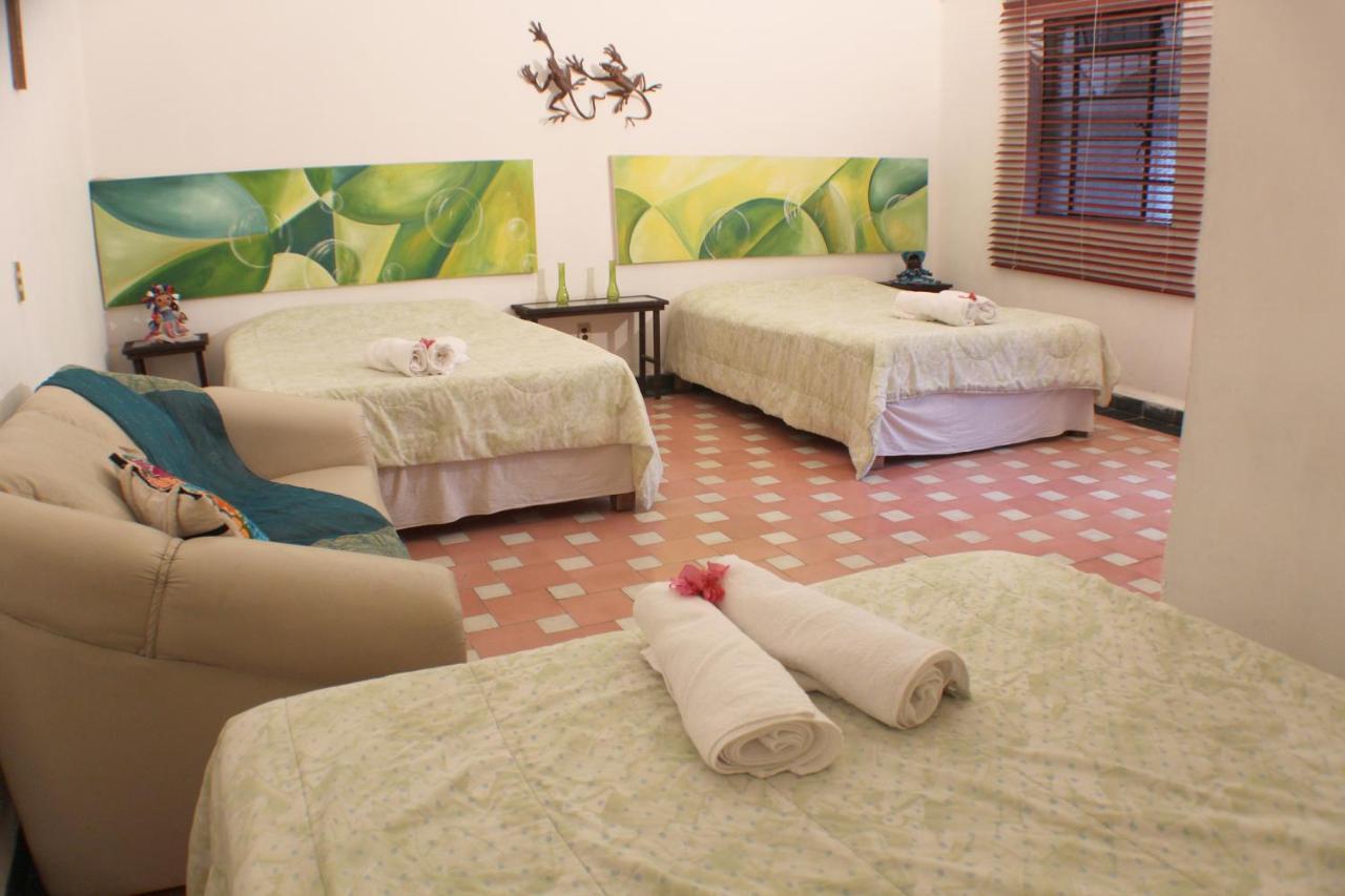 Casa Madero Rooms Cuernavaca Buitenkant foto