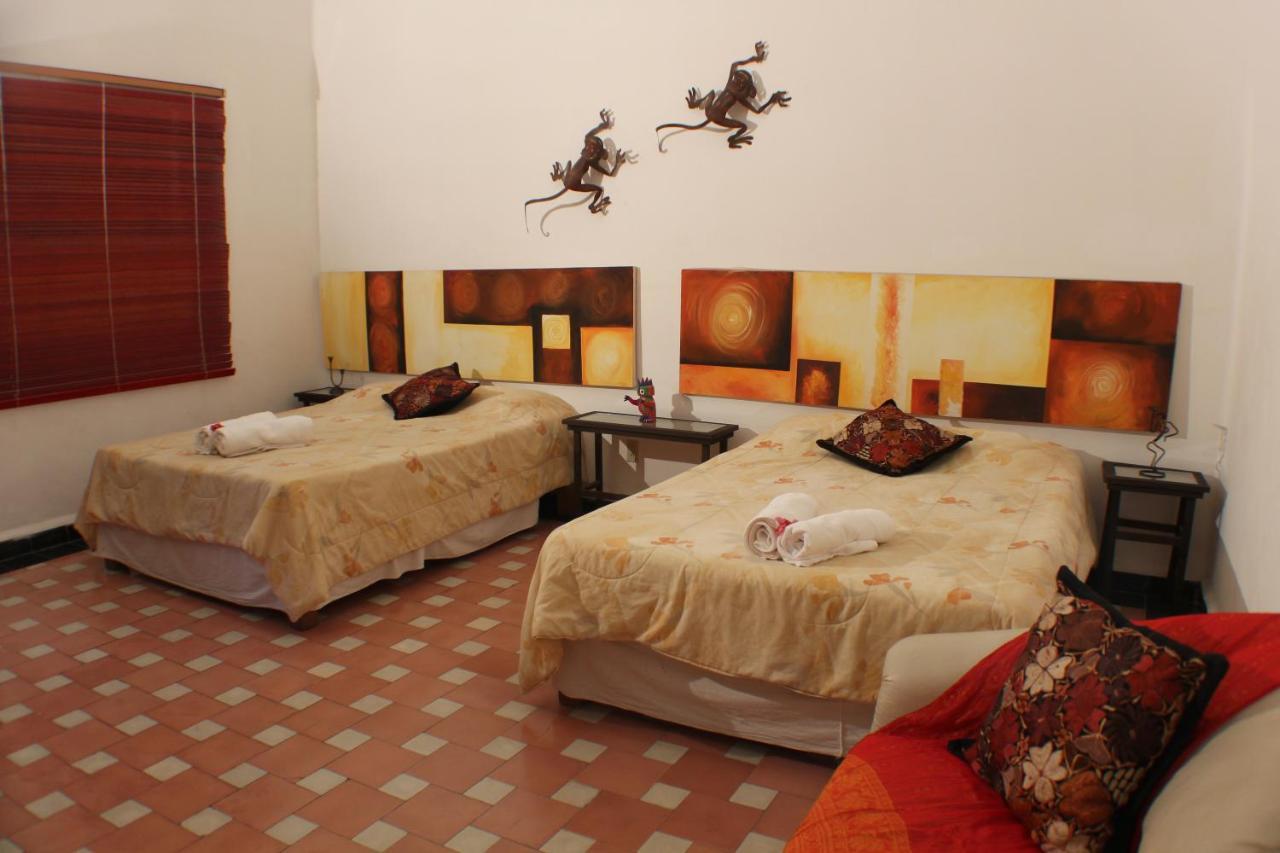 Casa Madero Rooms Cuernavaca Buitenkant foto